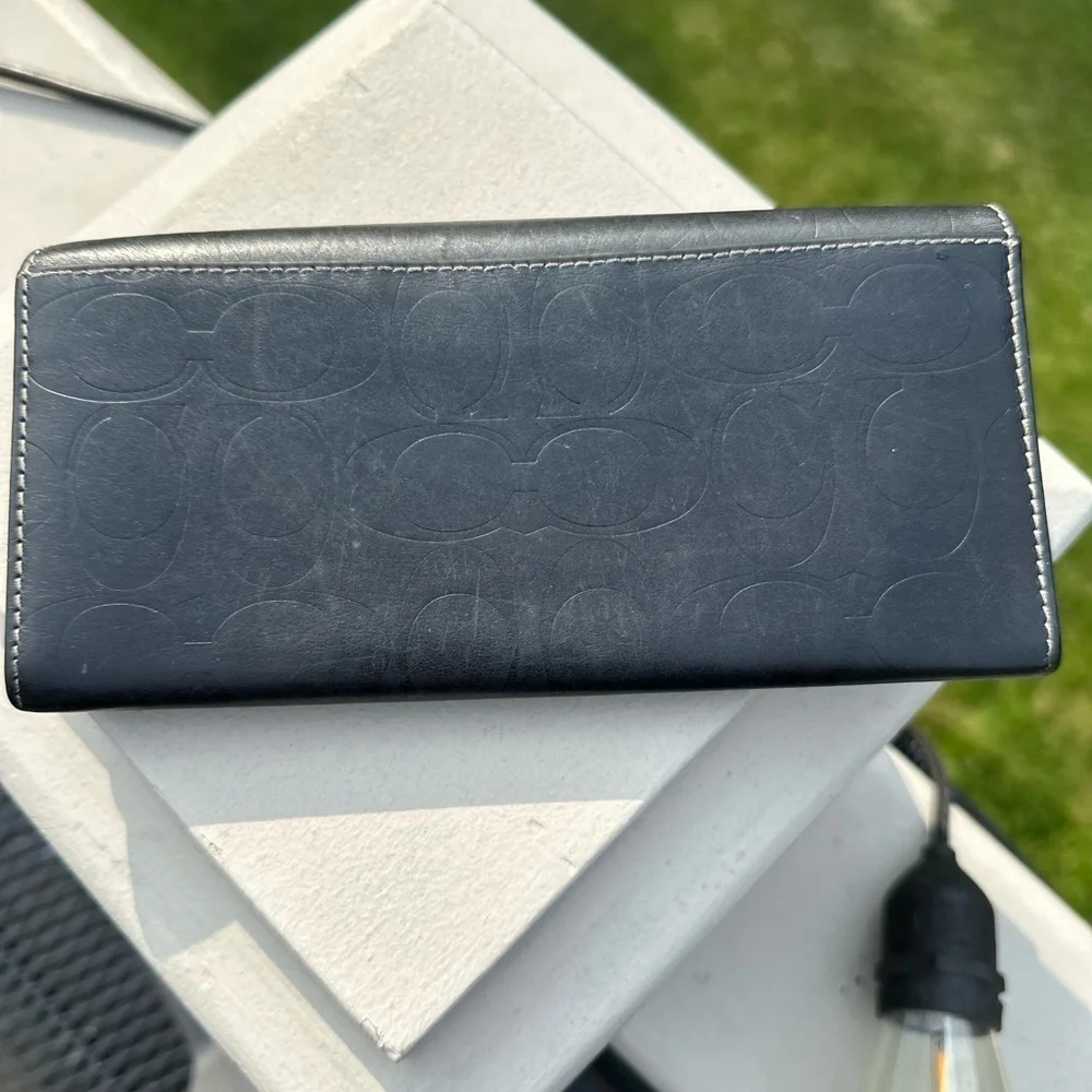 Vintage Coach Bi-Fold Embossed Leather Wallet